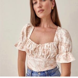 Gorgeous reformation Montague linen top